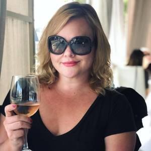 Meet your Posher, Elise